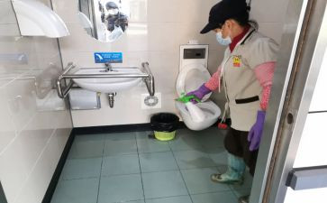 2024年保洁员年终总结范文8篇