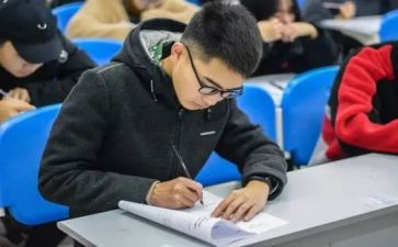 教师评初级职称述职报告6篇