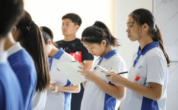 初中生感恩老师的演讲稿8篇