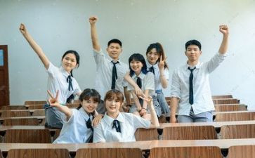大学自我鉴定范文8篇