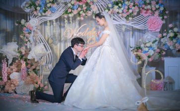 新娘订婚宴的讲话稿5篇