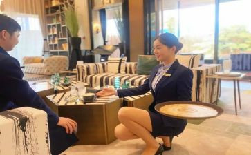 服务工作报告范文8篇