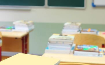 高中语文年度述职报告7篇