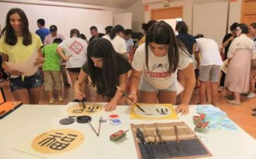 绘画活动中班教案8篇