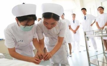 护士年终自我鉴定精选8篇