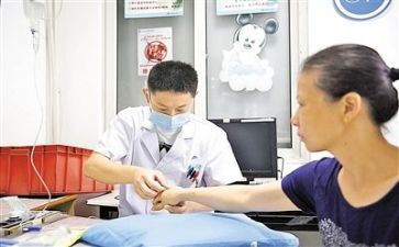 2024年护士自我鉴定推荐7篇