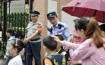 保护校园环境讲话稿7篇