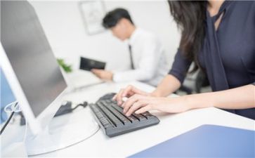 客服半年度工作总结最新6篇