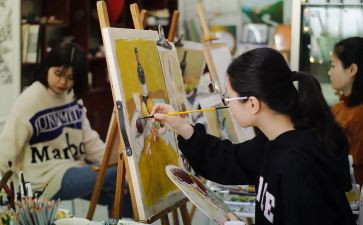 美术老师述职报告8篇