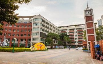 校园类演讲稿7篇