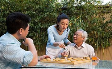 和爷爷下棋作文6篇
