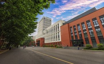 学校安全处自查报告参考7篇