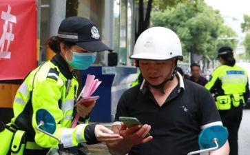 一盔一带的演讲稿8篇