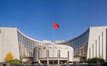 银行年末对述职报告推荐8篇