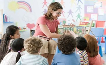 给幼儿园教师讲话稿6篇