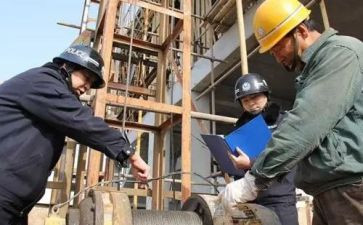 年终员工演讲稿8篇