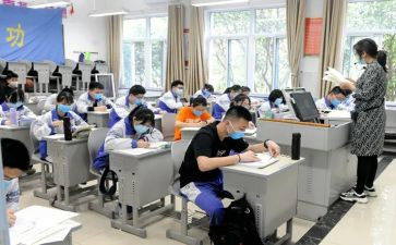 护理生在校自我鉴定7篇