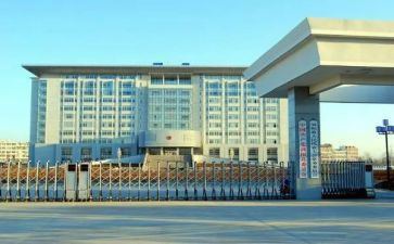 ??徘?023政府工作报告参考8篇