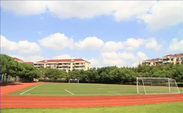 中学生感恩的演讲稿参考8篇